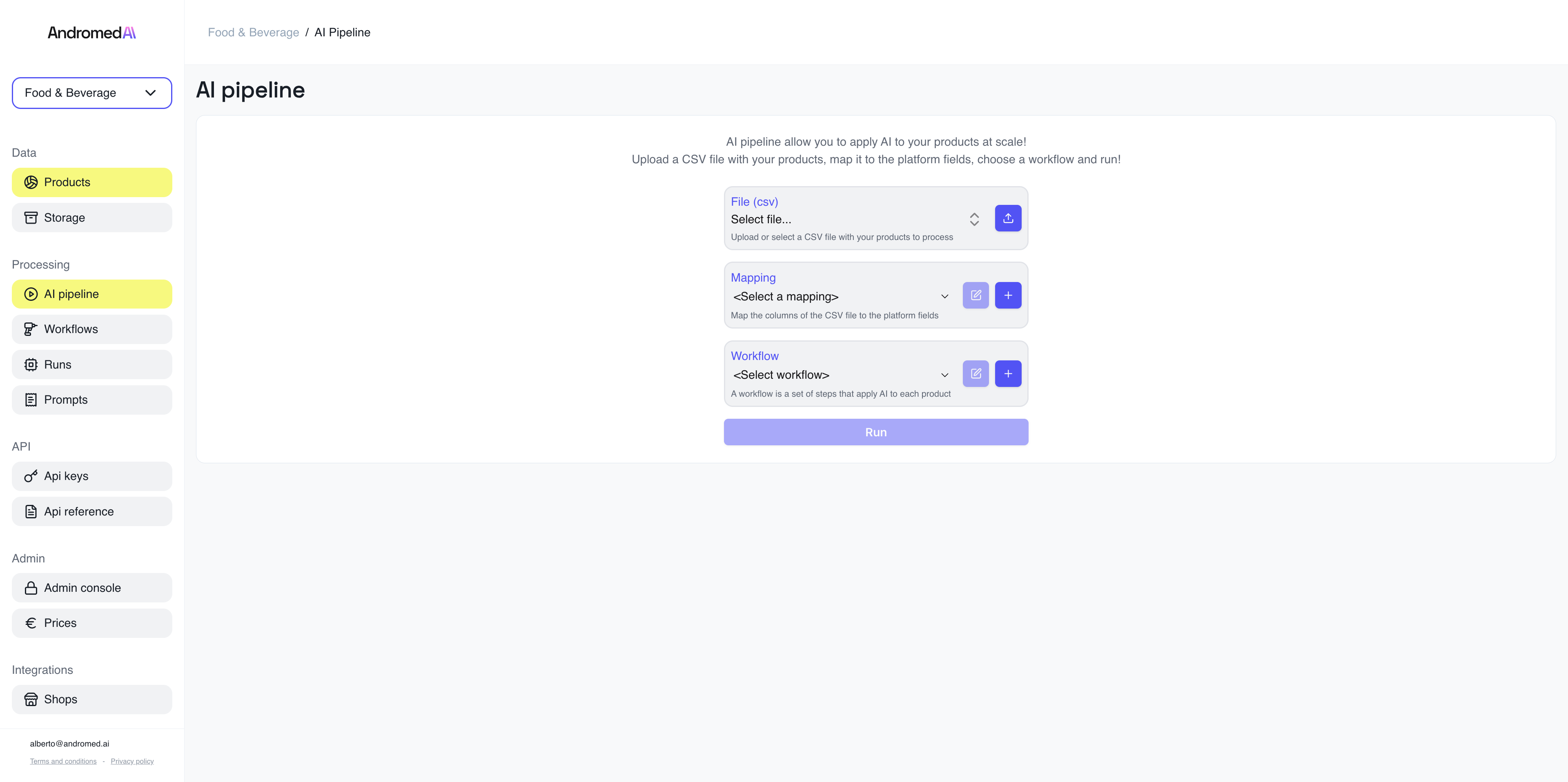 Stai per iniziare la configurazione del tuo modello AI. Per prima cosa, carica alcuni prodotti di esempio: ti serviranno per testare in tempo reale come l’AI genera le tue pagine prodotto.